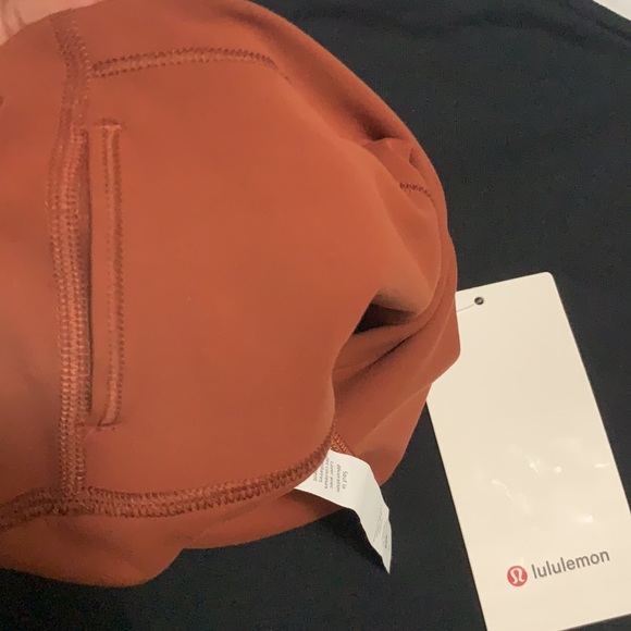 Lulu align short 8” - Picture 8 of 9